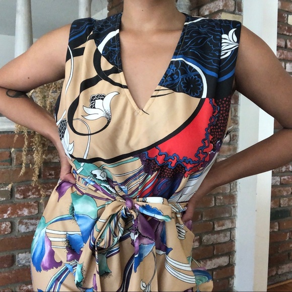 SOLD Vintage 1970s Hippie Boho Floral Dress by Mis Tique of California - Picture 5 of 9